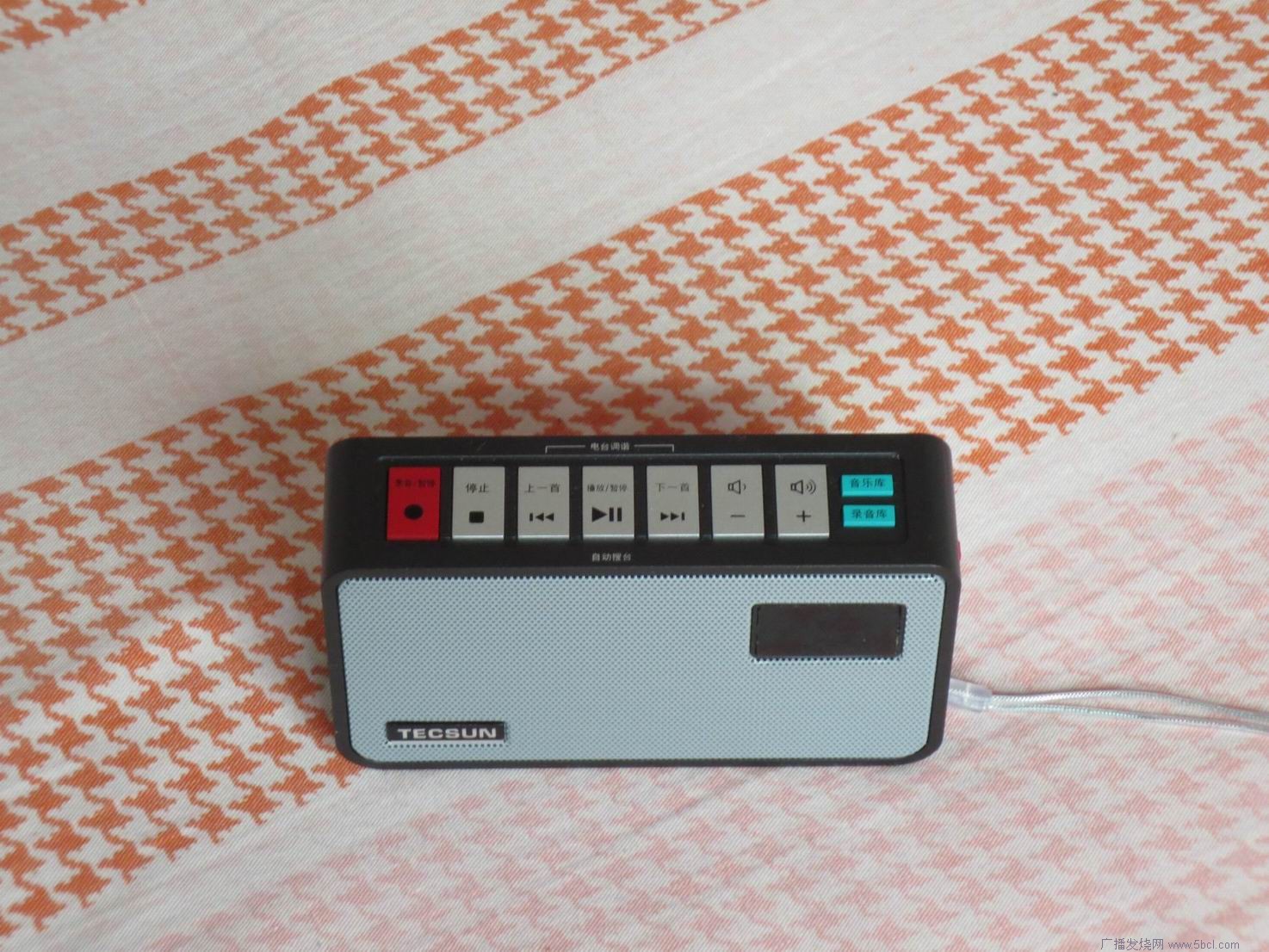 德生数码插卡播放器ICR100