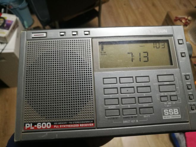 图吧垃圾佬大赏：德生PL600 SSB全波段收音机