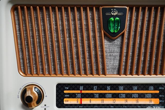 时代记忆与现代需求的完美融合 聊聊熊猫1936系列复古收音机D-85
